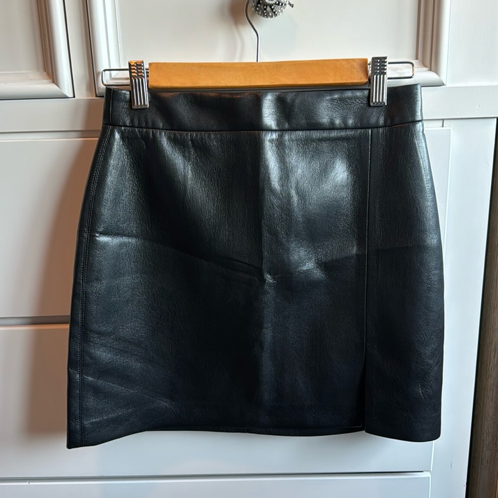 Aritzia Wilfred Leather Mini Skirt